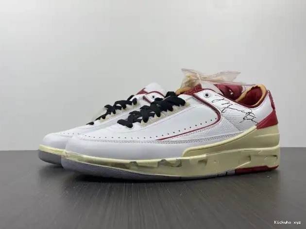 Retro Low SP Jordan White 2 Red Off-White DJ4375-106 0516